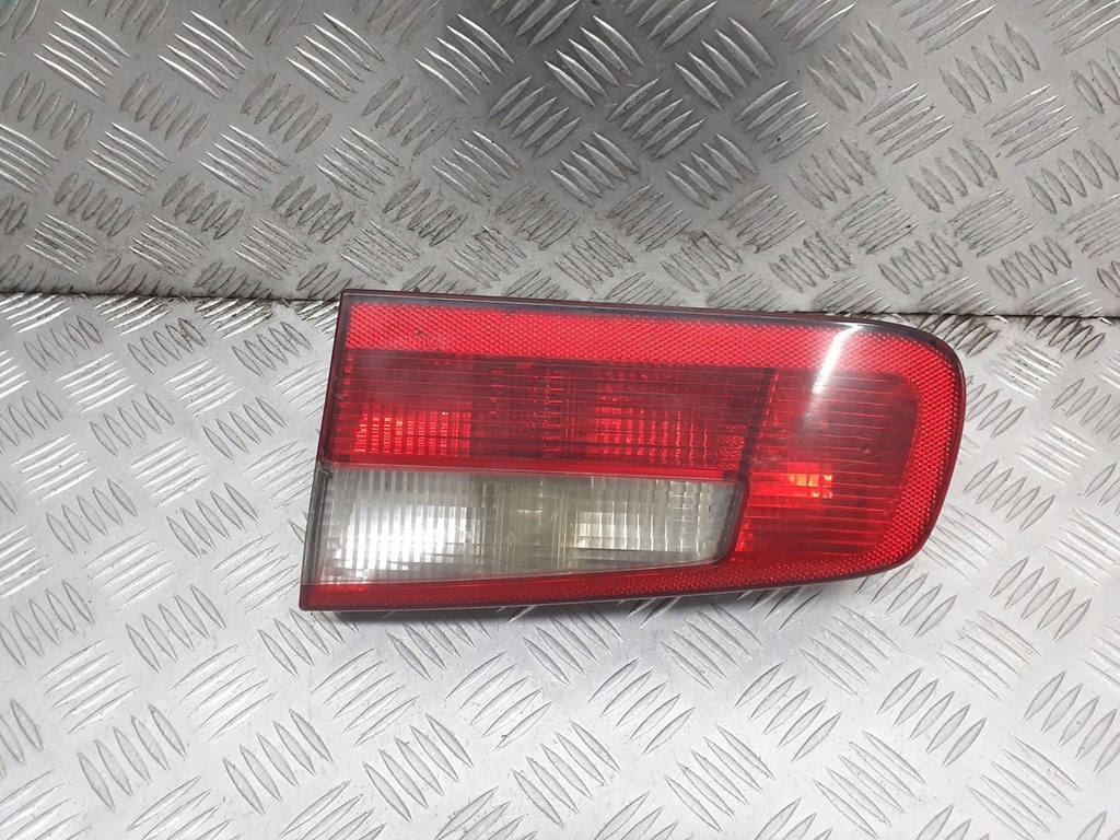фото №1, Лампа правая задняя w крышка багажника renault laguna ii hb