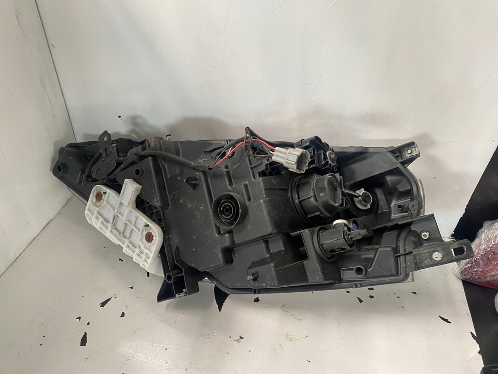 фото №9, Nissan leaf i лампа правый перед 26010 3nl0a