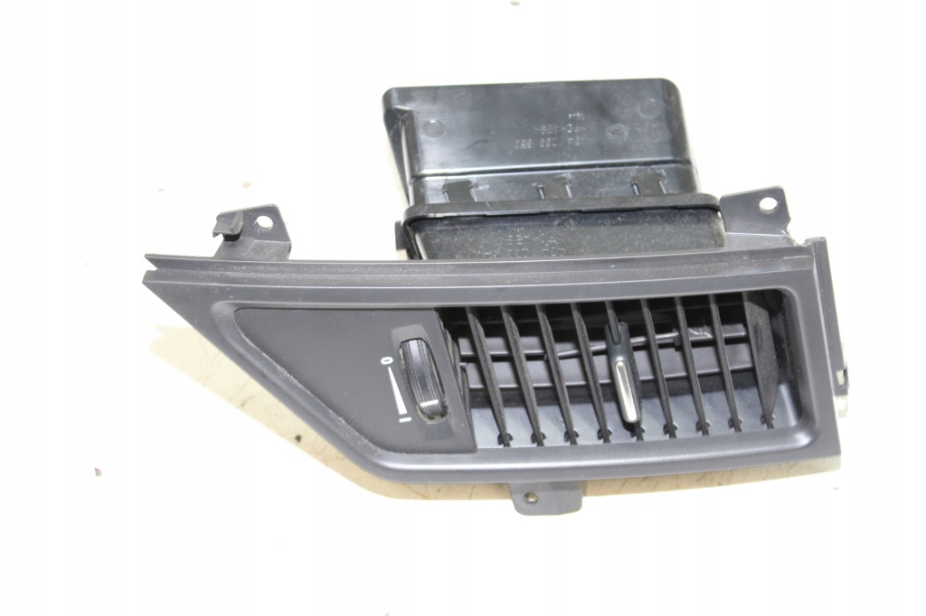 фото №3, Mercedes actros mp4 решётка обдув консоли a9608300554