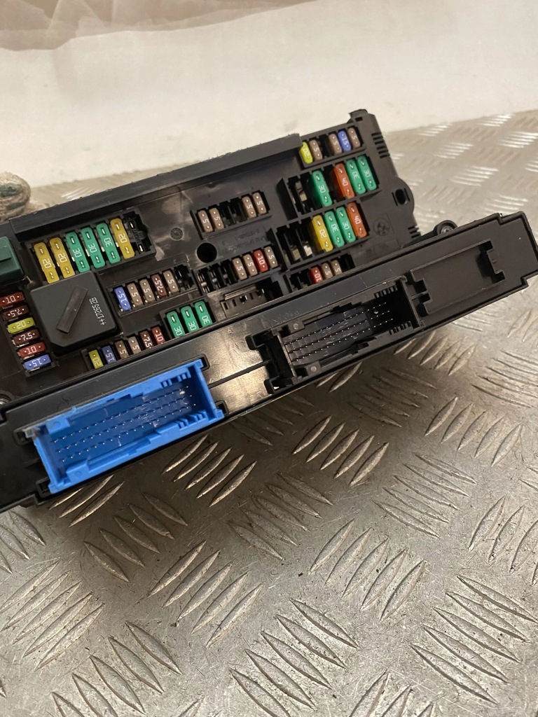 фото №6, Bmw x4 f26 2018 рамка / модуль запобіжників 317033444