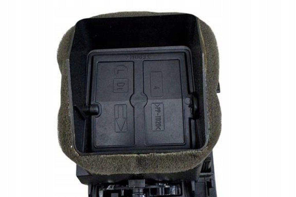 фото №9, Повітроводи панелі приладової панелі opel signum 13191913 1.9l дизель 110kw 2007