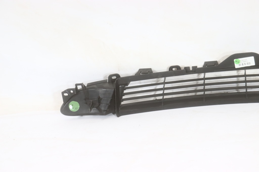 Tesla 3 lift решітка середня бампера передній 1516848-00-a t-015 Ціна