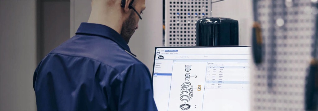 фото №11, Датчик мертвого pola радар перед polestar ii 2