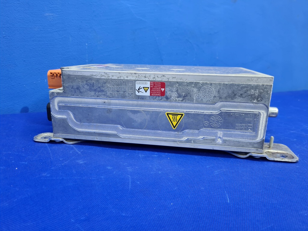 фото №10, Audi e-tron 50 зарядное устройство бортовая модуль напряжения аккумулятор 5qe915684j