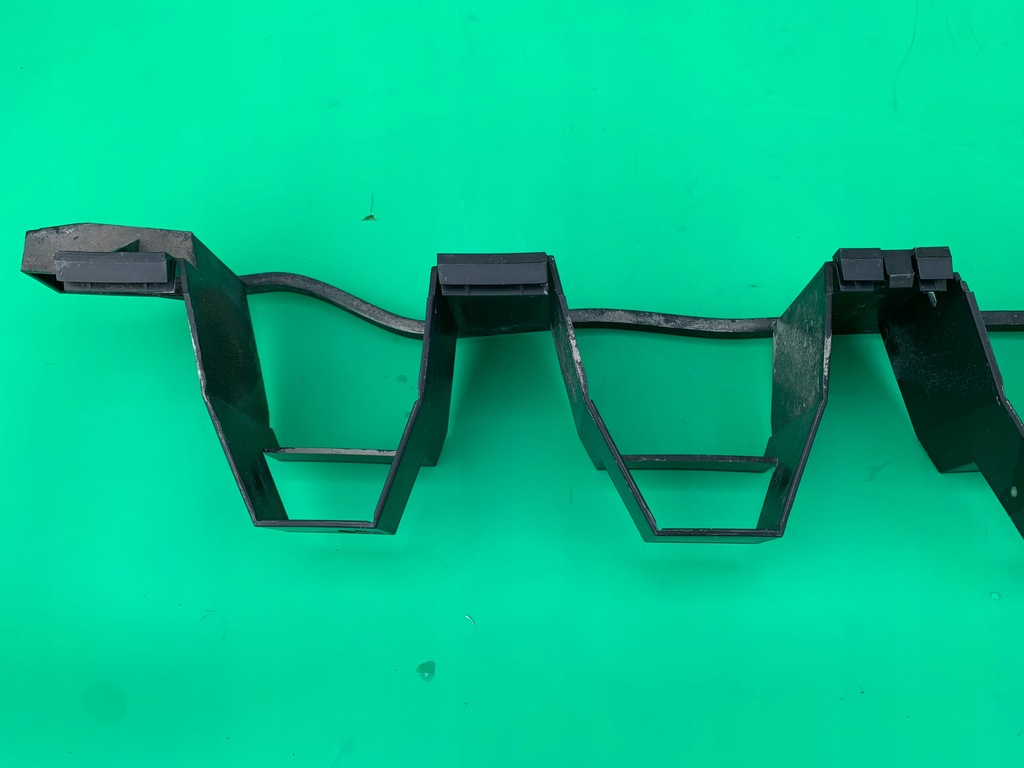 фото №7, Направляющая бампера заднего задняя volvo v50 kombi 04-