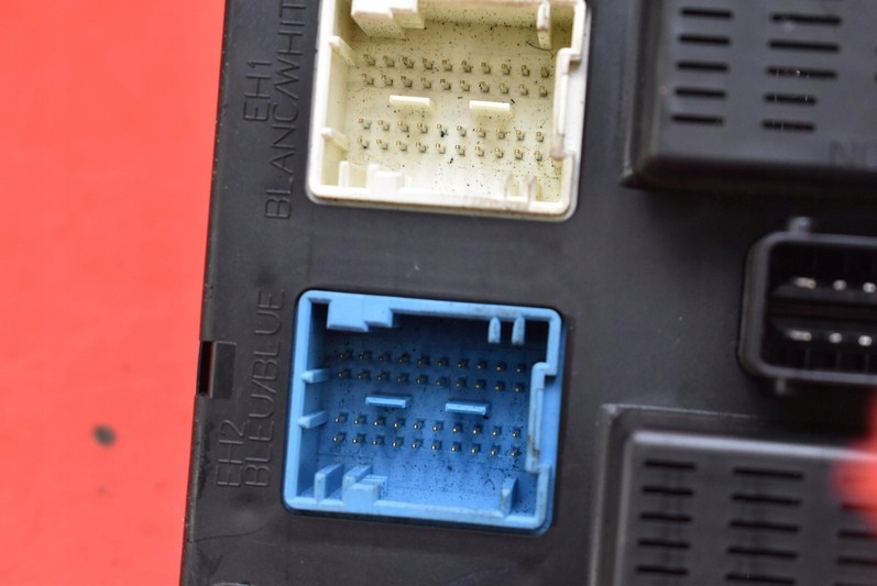 фото №9, Коробка запобіжників bsi 9664156780 citroen c2 c 2 1.4 hdi 68 km 03-08