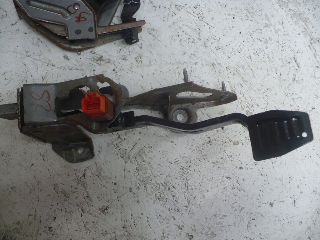 фото №1, Педаль тормоза nissan qashqai i j10 lift