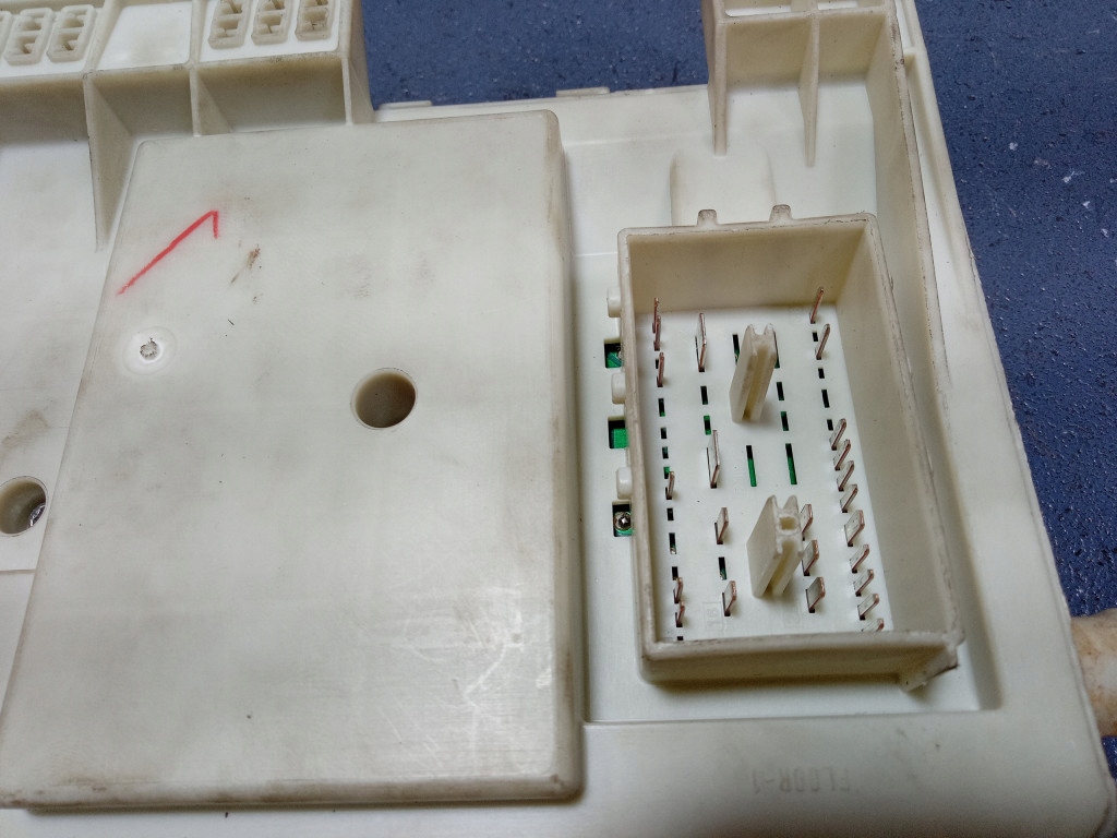 фото №5, Mazda 3 i bk коробка модуль bsi br5s66730d