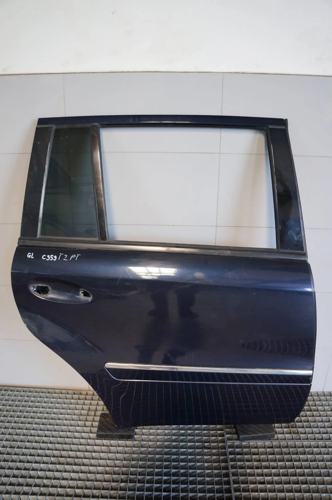 фото №1, Двері правий задня задні mercedes gl x164 c359