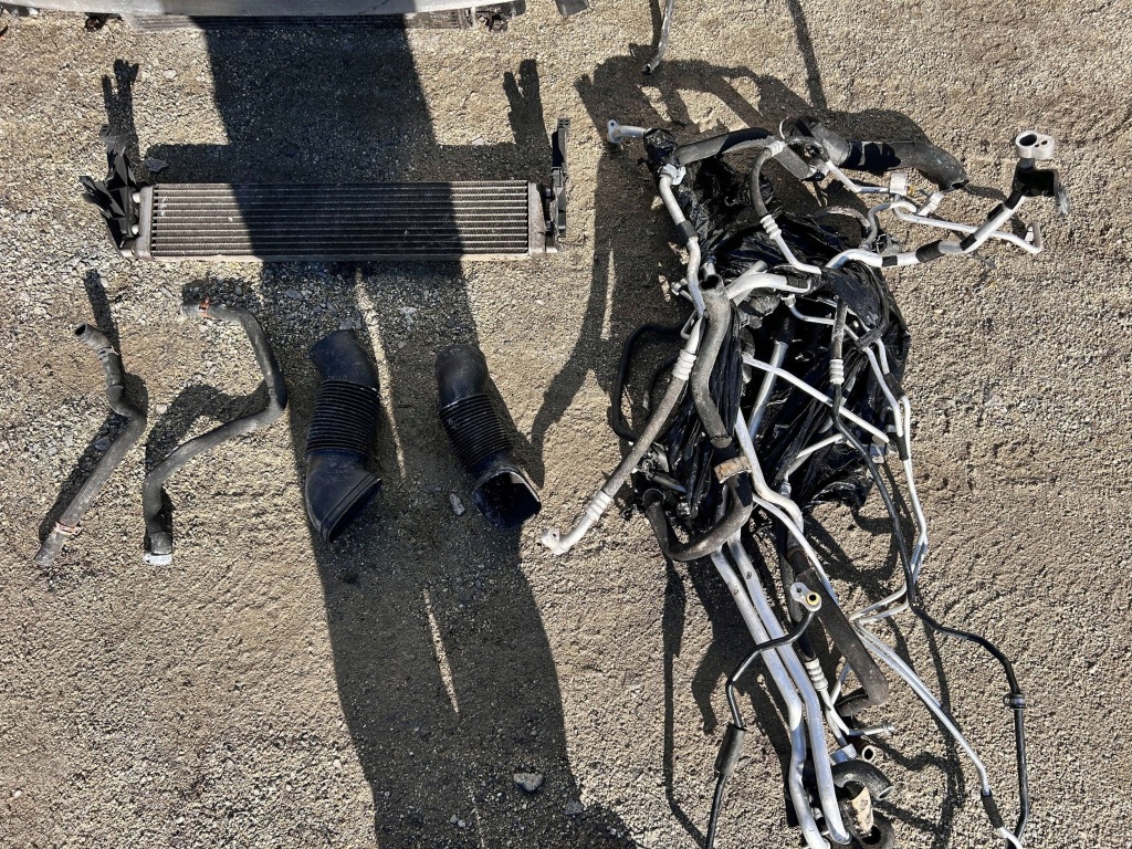 Mercedes w221 2012 6.3 amg pas передній радіатор вентилятор в Україні