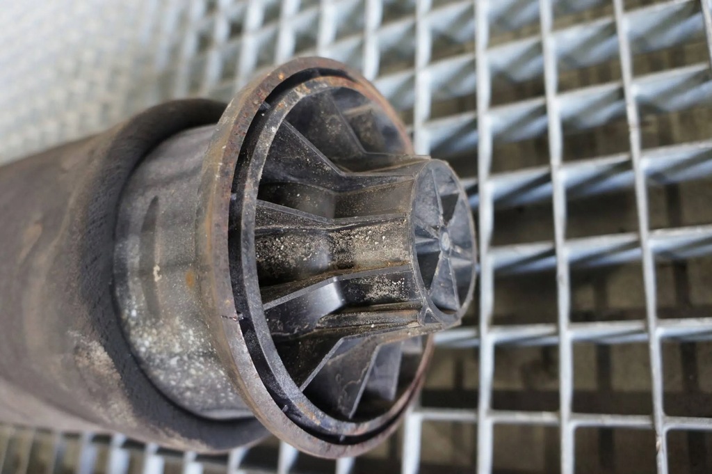 фото №4, Пневмоподушка підвіска правий задня mercedes x164 gl