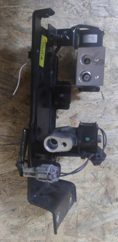 фото №1, Клапан расширительный nissan leaf ii ze1