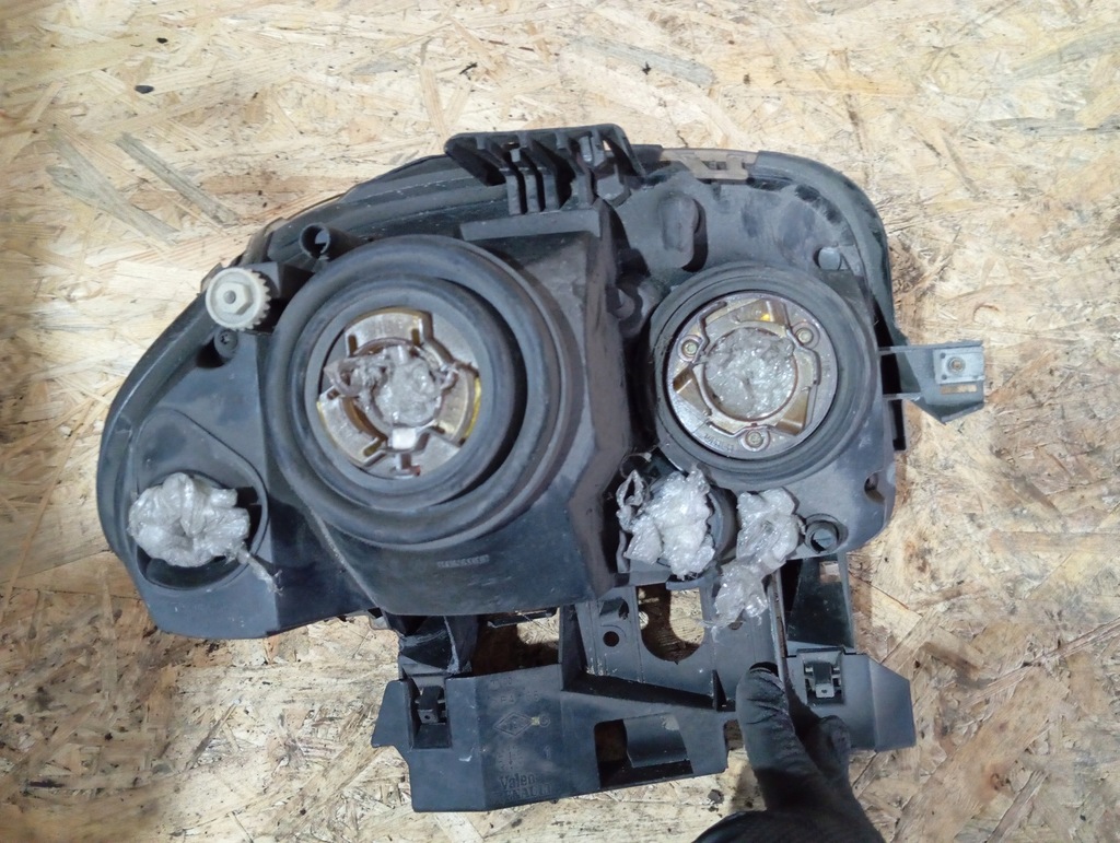 фото №4, Лампа ліва перед renault clio ii лінза 148611-00