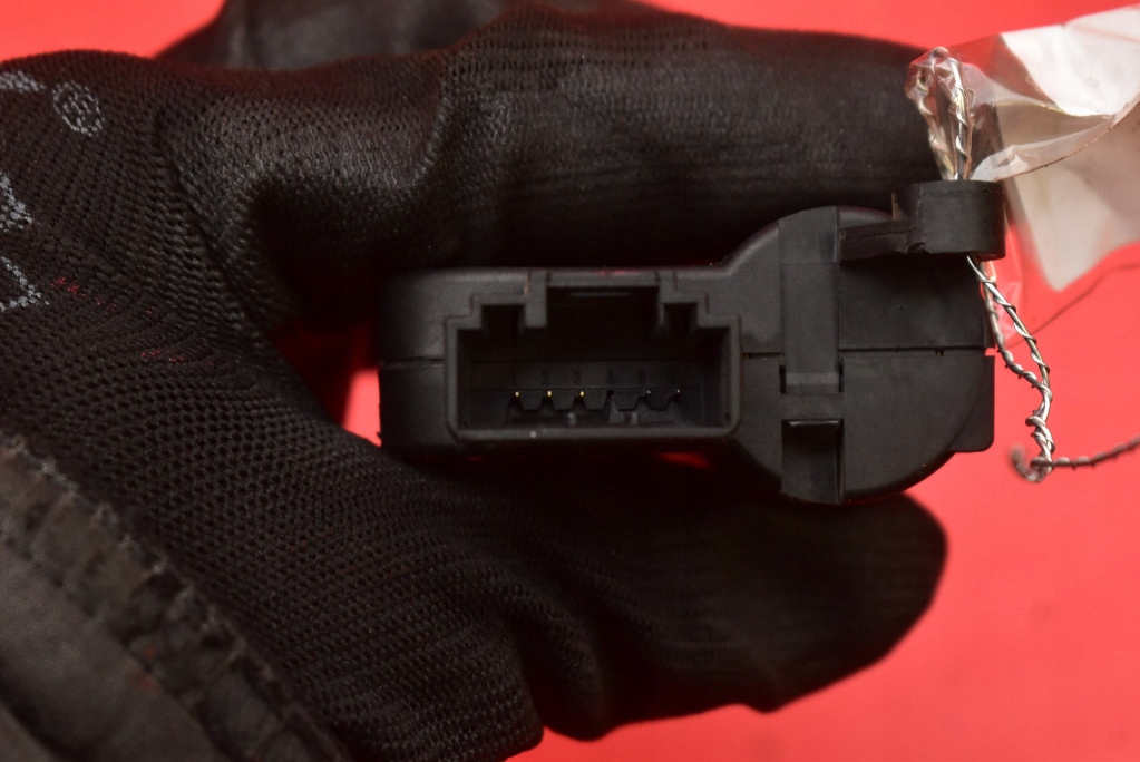 фото №7, Моторчик отопителя 3c0907511qn skoda superb 2 ii 08-13