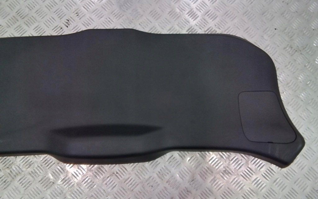 фото №3, Yaris cross защита пластиковая крышки багажника