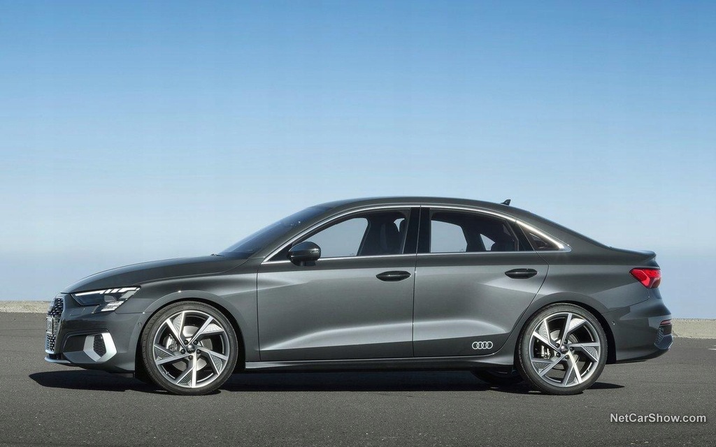 фото №11, Audi a3 8y 8ys 2021 sedan стеля czarna s-line