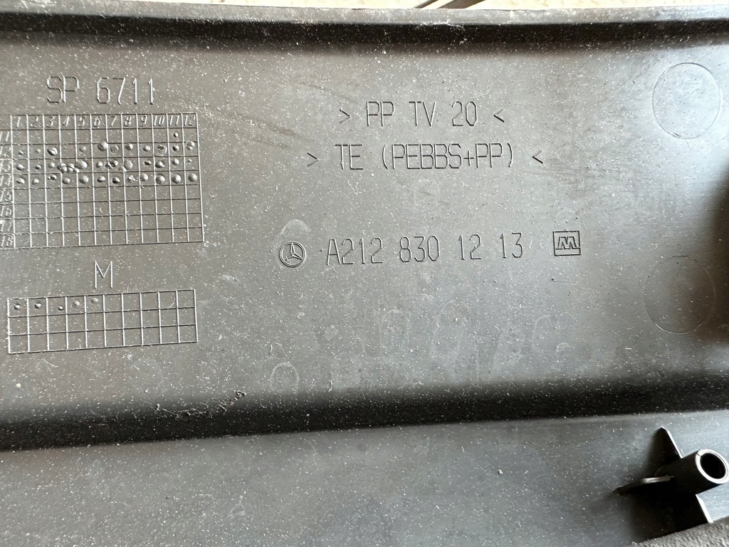 фото №9, Mercedes w218 cls w212 e klasa жабо