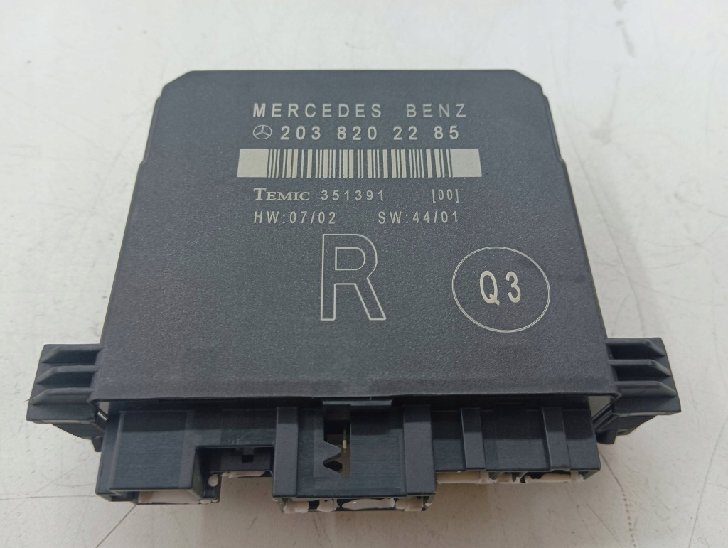 Купити Модуль блок керування двері правий задній mercedes w203 2038202285