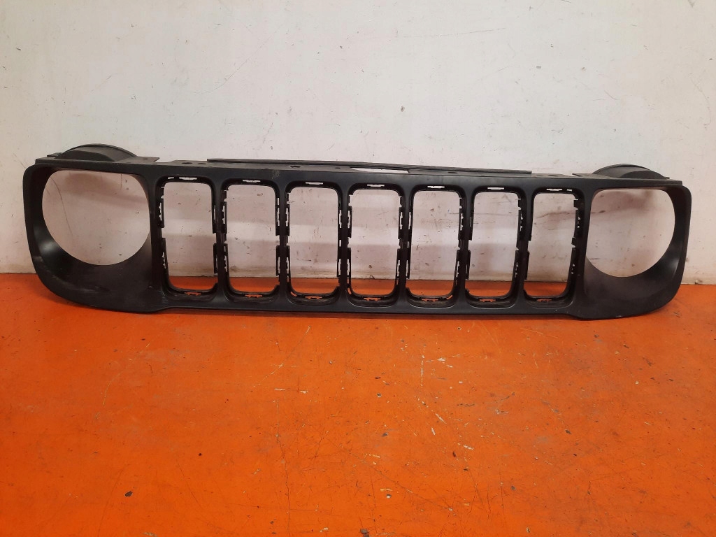 фото №1, Jeep renegade lift 18- решётка радиатора решётка радиатора 52088680