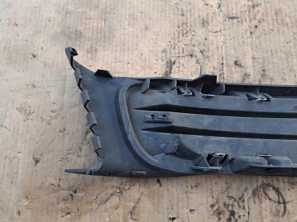 фото №8, Решётка хром бампера передний правая citroen c3 picasso перед 9682332377