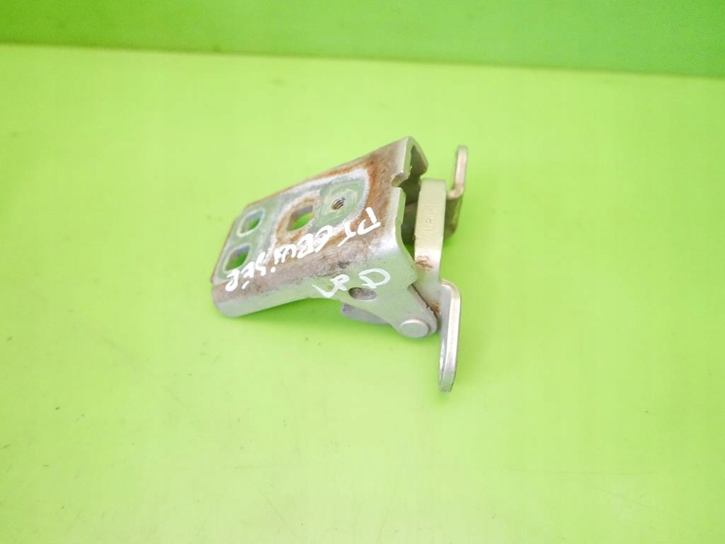 фото №3, Петля левый перед dół ps2 chrysler pt cruiser 00-