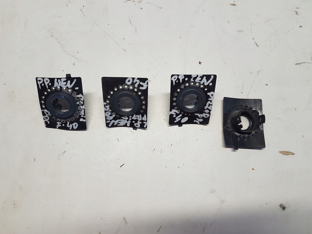 фото №1, Bmw 1 f40 f41 тримачі pdc перед