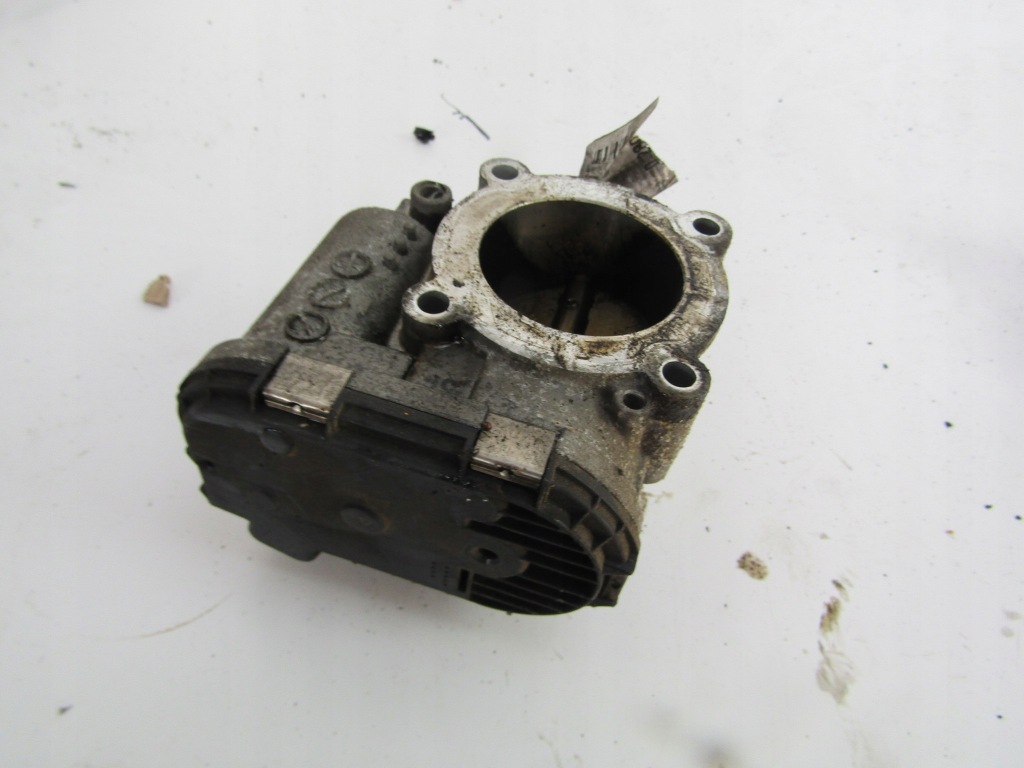 фото №1, Alfa romeo 147 дроссельная заслонка 1,6 120km t.spark 16v ar32104