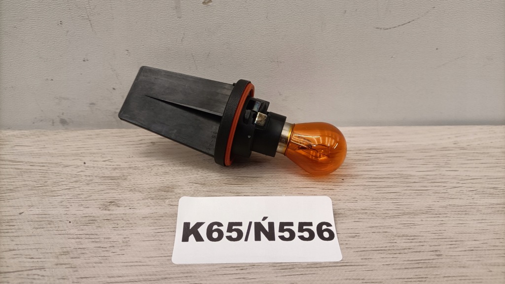 фото №1, Лампочка цоколь лампы перед renault kadjar 2015r+ 260107249r k65/ń556
