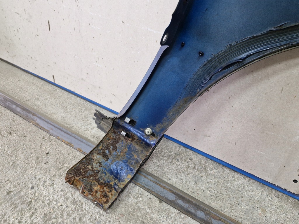 фото №12, Крыло левый lz5t audi a3 8l 97r