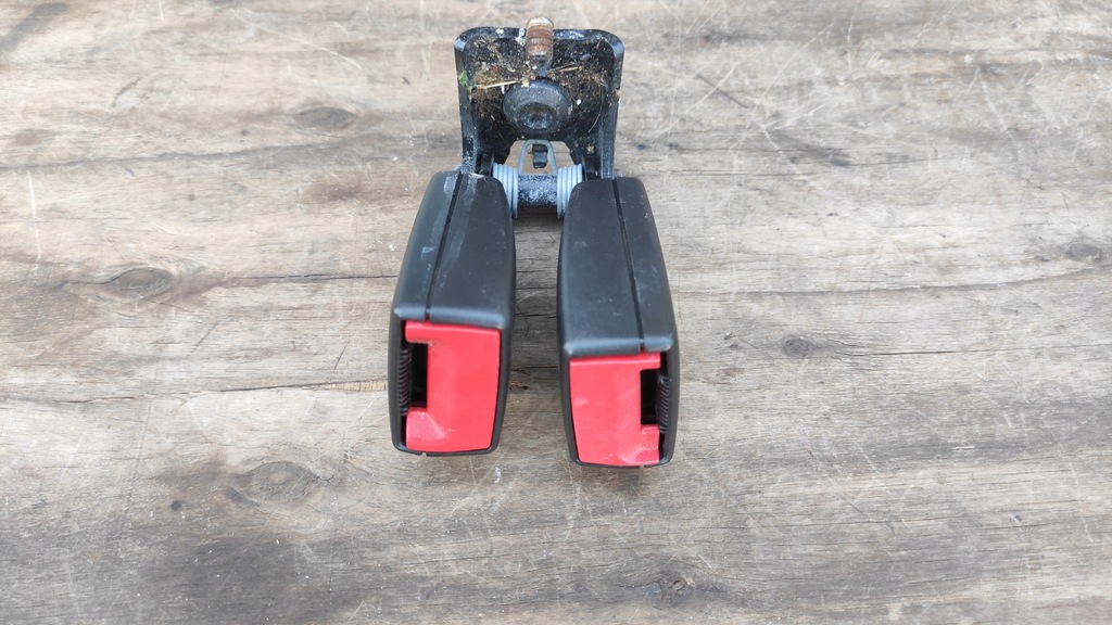 фото №1, Ford fusion кліпса поперечина правий задня ds73-f613k21