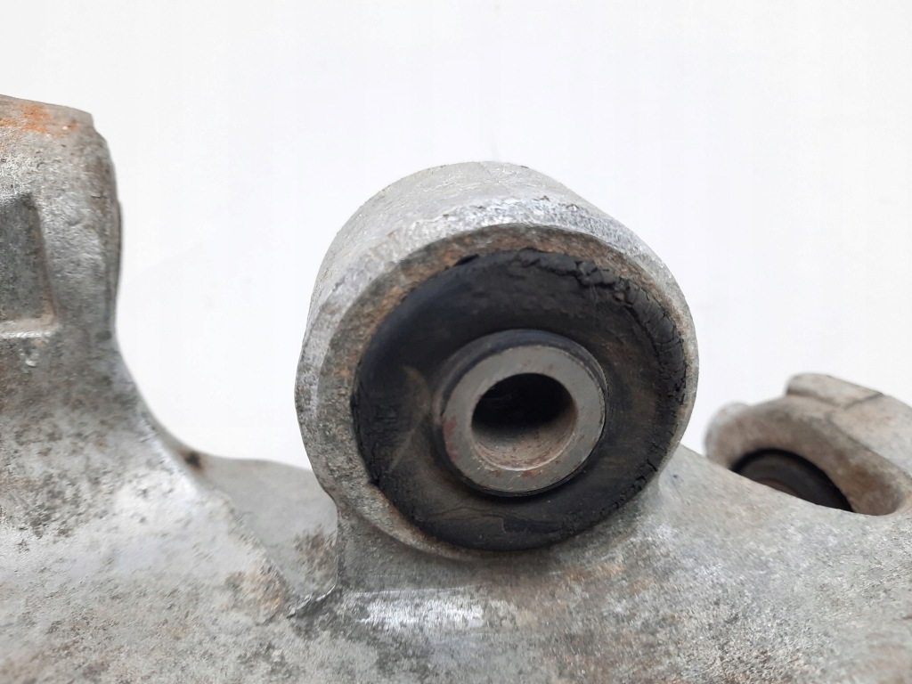 2005 cadillac srx ступица колеса заднего с Разборки