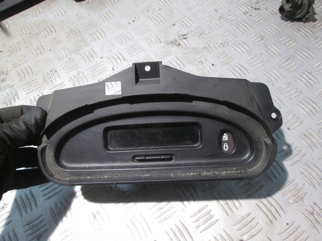 фото №1, Дисплей часы renault scenic i 8200028364a