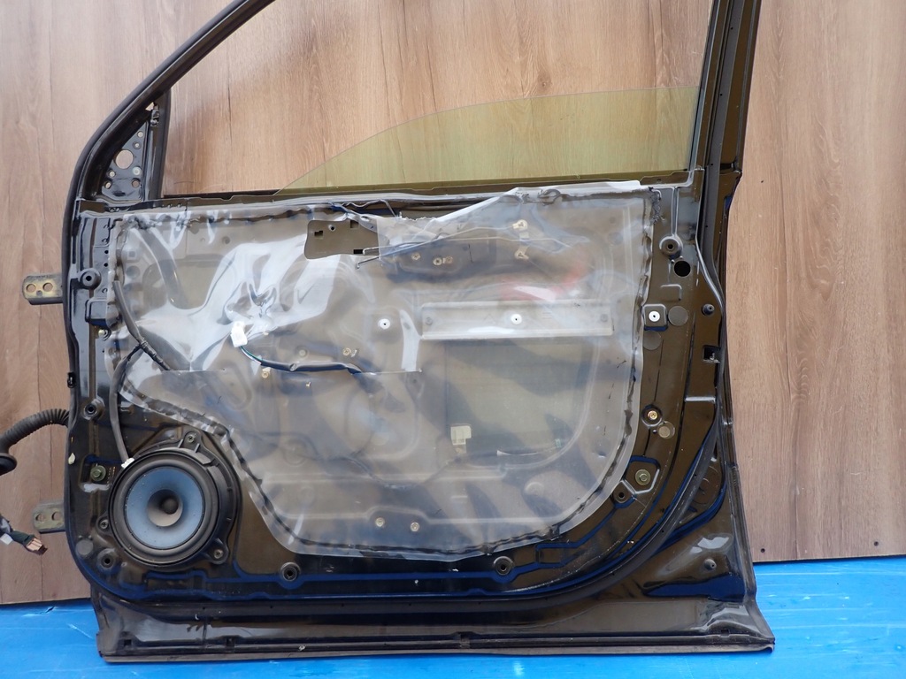 фото №8, Nissan x-trail t30 01-06 дверь передний правое kh3k