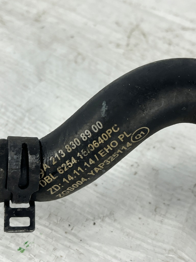 Mercedes w213 w257 c257 труба трубка пабтрубок  шланг воды a2138308900 a2138302105 Цена