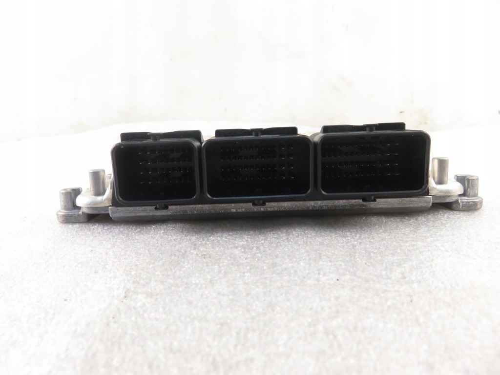 фото №5, Блок управления mitsubishi space star 1.9 di-d 0281011611 8200319968