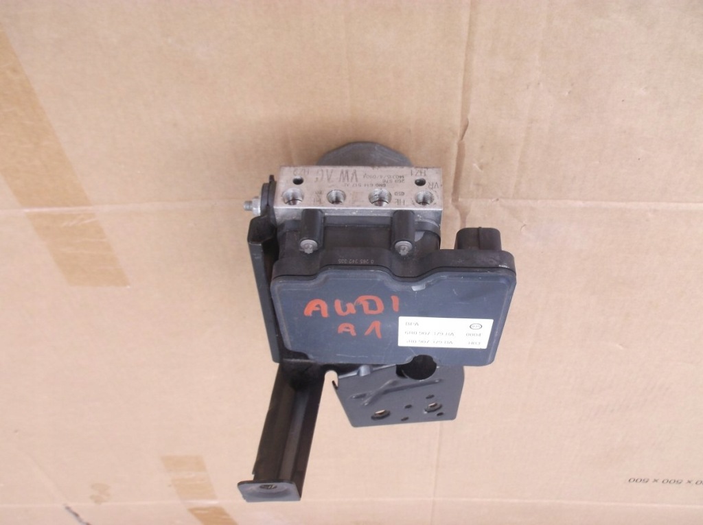 фото №2, Audi a1 насос abs