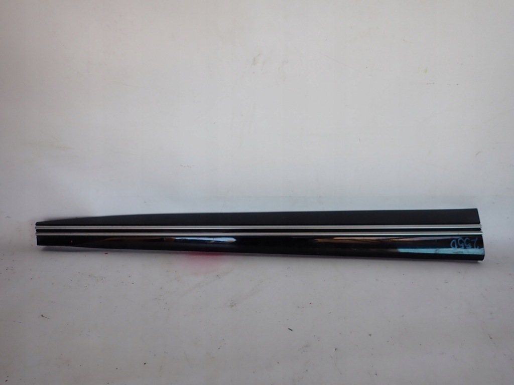 фото №1, Kia ev6 21- молдинг дверь левый перед