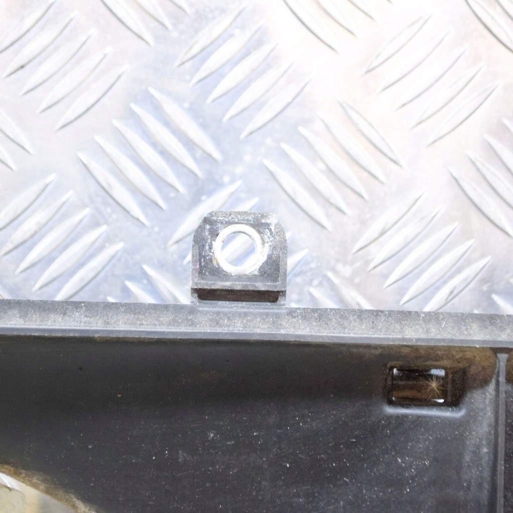 фото №7, Mitsubishi grandis 2006 защита вентилятора радиатора