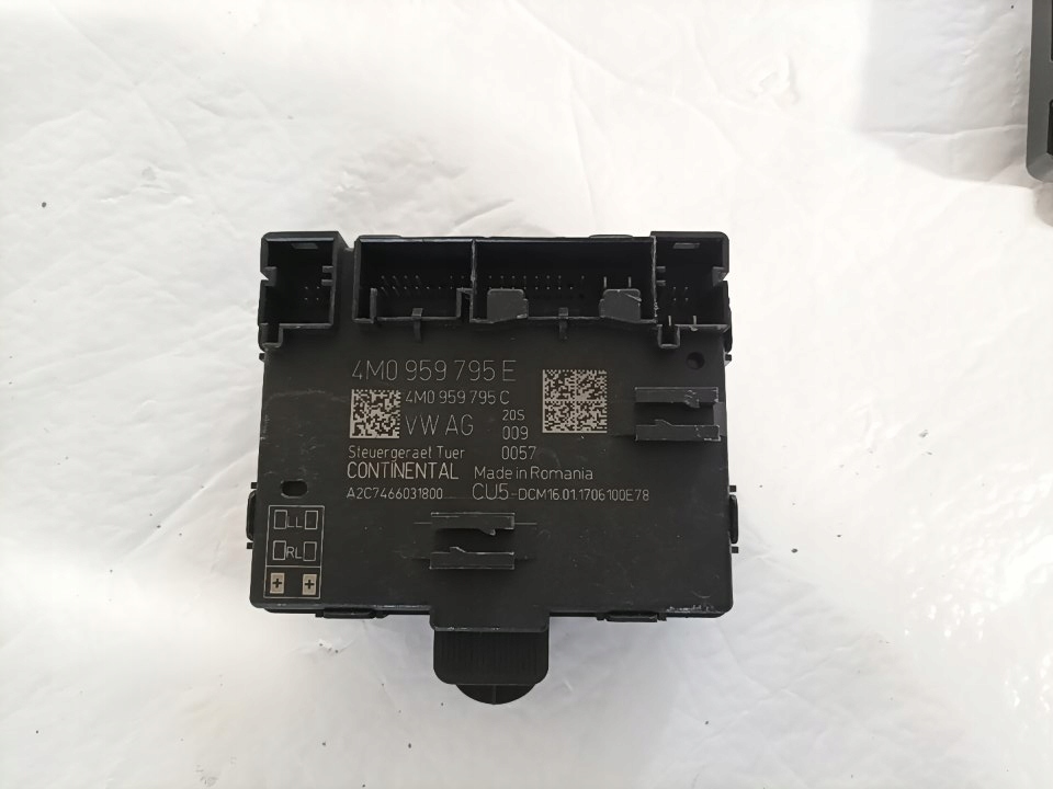 фото №1, Audi a4 b9 модуль блок управления дверь 4m0959795e