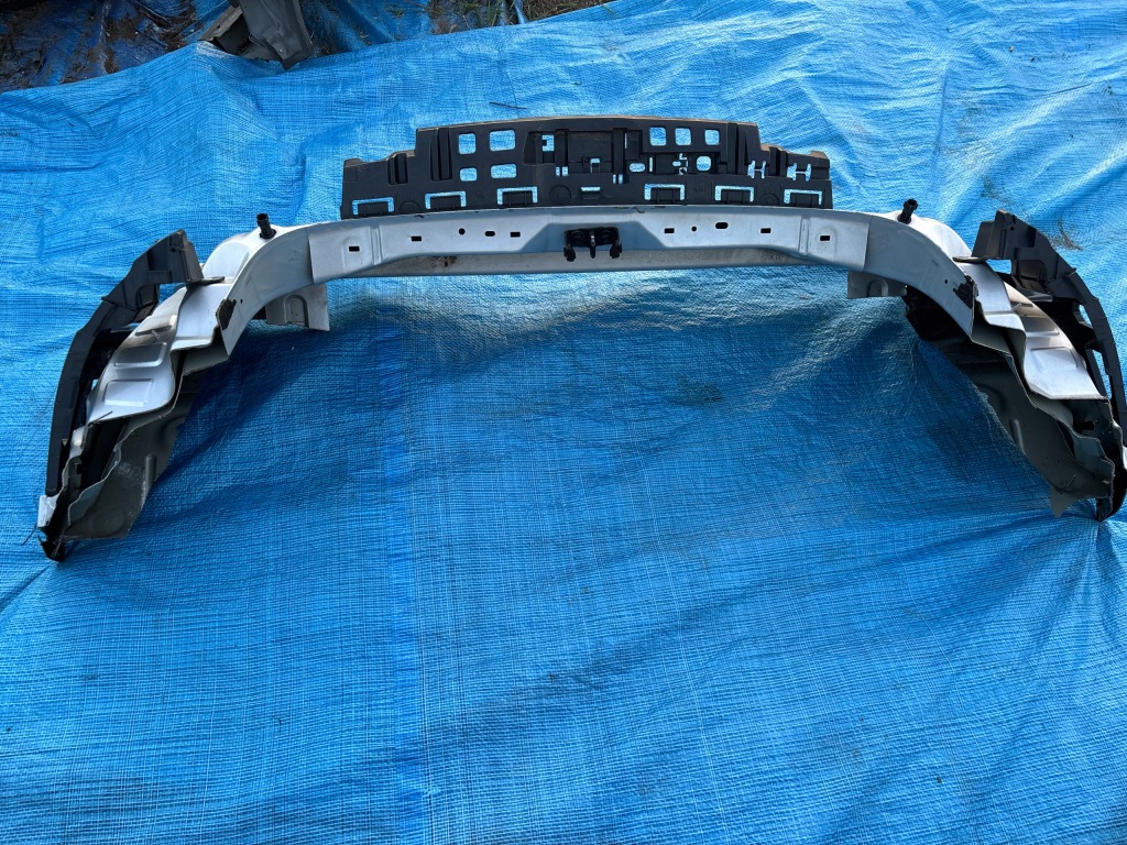 Бампер балка megane iii хэтчбек ted69 Недорого