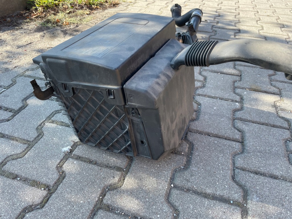 фото №1, Корпус коробка акумулятор megane iii