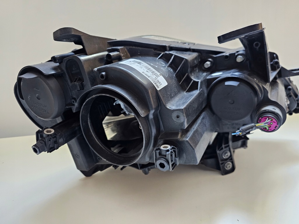 фото №11, Лампа левая передняя lancia delta led 00518763400