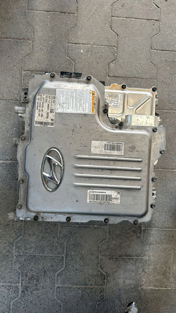 фото №1, Hyundai ioniq 2018- зарядное устройство модуль epcu