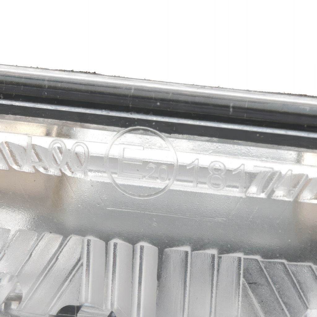 фото №4, Лампа освещение roomster praktik octavia 04-17