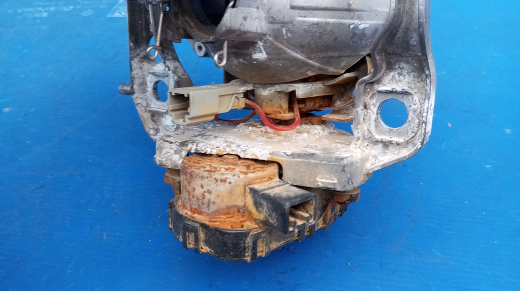 фото №7, Корпус отражатель линза лампы правый перед infiniti fx35 qx70 mazda cx5