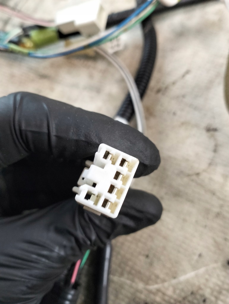 фото №6, Жгут задней крышки toyota prius ii 2008r 82185-47110a