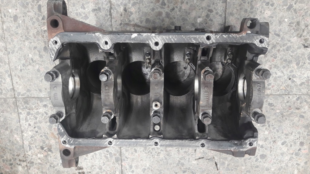 фото №1, 60617180 блок двигателя alfa romeo 147 1.8 16v