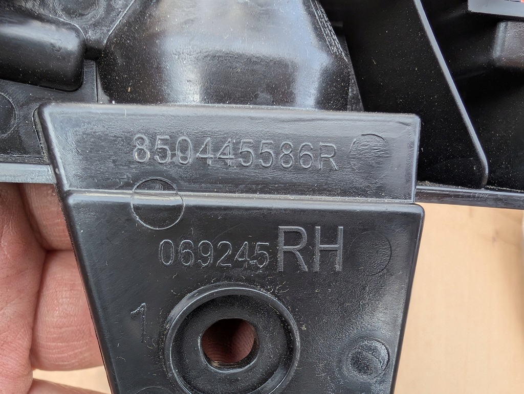 фото №14, Renault captur ii направляющая бампера задняя левый правый новый оригинал