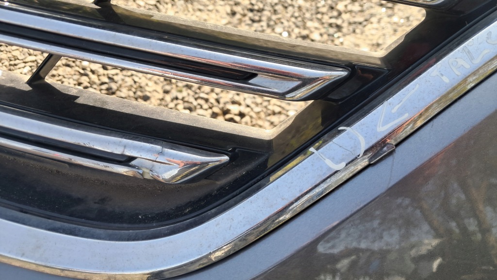 Renault talisman бампер передний перед + logo 2015- 4 pdc Недорого
