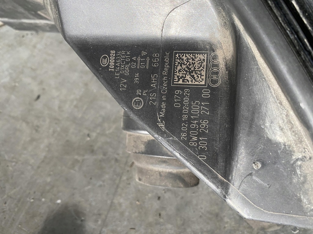 фото №6, Audi a4 b9 лампа ліва перед ксенон комплектна 8w0941005